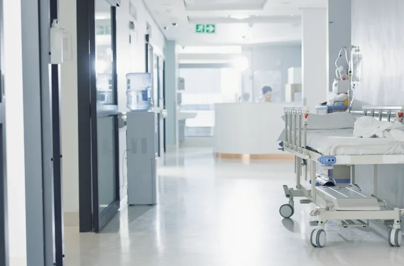 Hospitais e clínicas